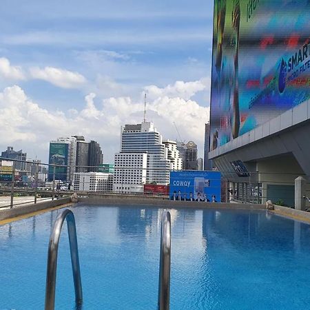Interchange Tower Serviced Apartment - Sha Extra Plus Бангкок Экстерьер фото